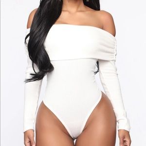 White long sleeve bodysuit - Fashion Nova